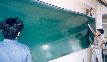 黒板の張り替え前