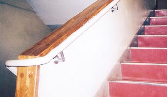 手すり・スロープ取り付け後